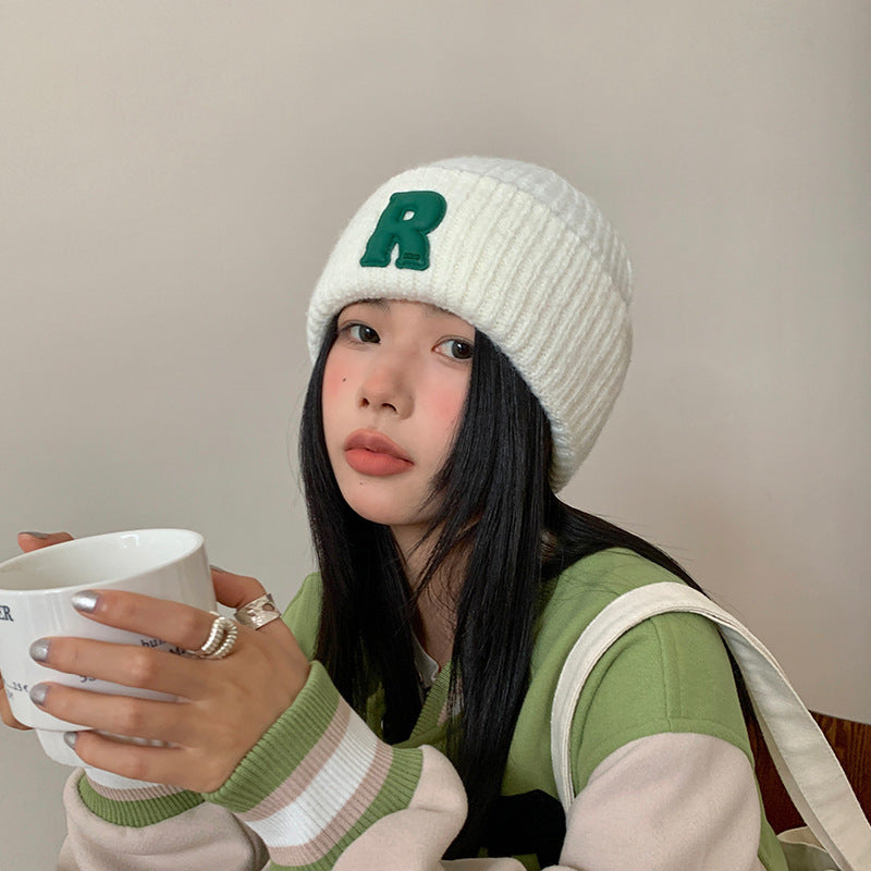Gorro de lana holgado de cabeza grande con diseño de letras — Gorro de lana de invierno de talla grande