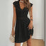 Vestido de mujer con cuello de pico, manga corta y ribete de encaje