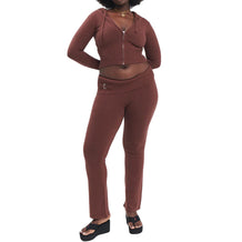 traje-marron