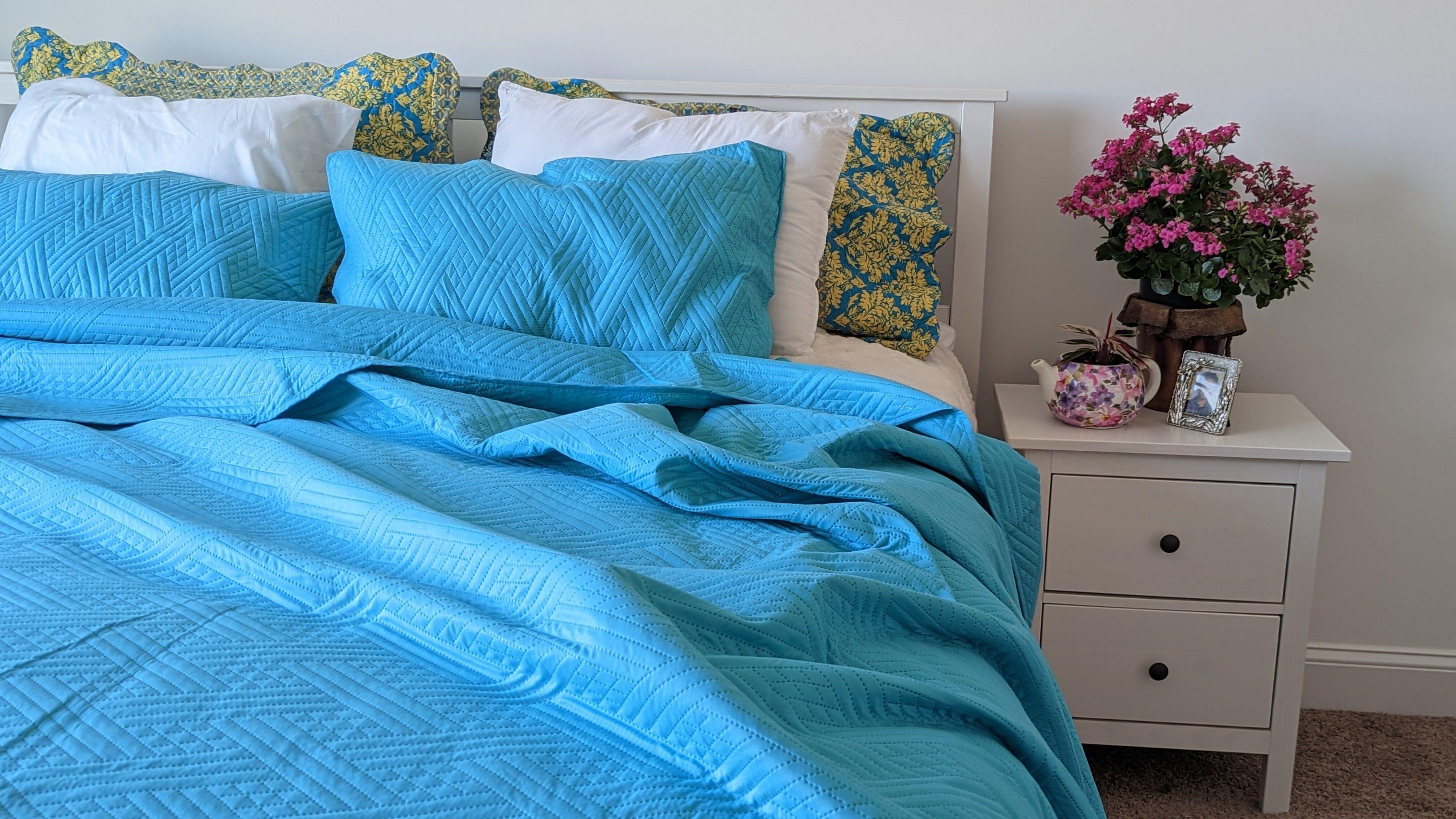 DaDa Bedding Juego de colcha acolchada ligera con ondas suaves de color turquesa azul laguna (LH3000)