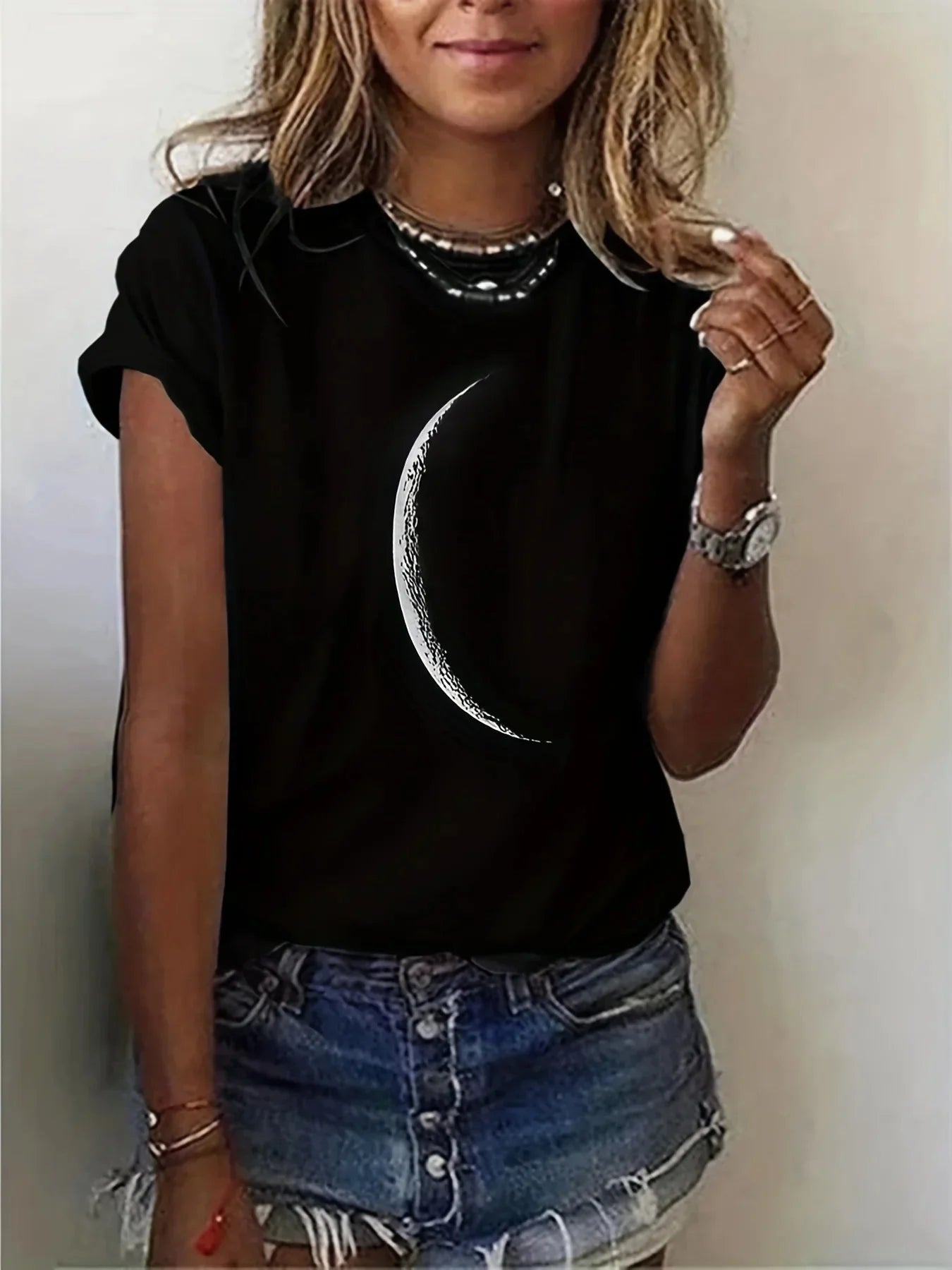 Camiseta de cuello redondo con estampado de luna