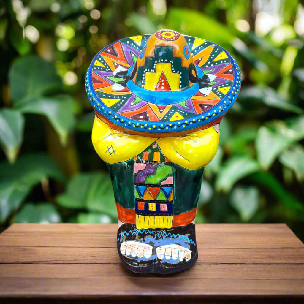 Estatua XL Panchito de Talavera | Decoración de cerámica mexicana pintada a mano