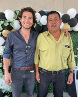 James y Laura M.