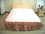 DaDa Bedding Sunrise Hibisco Floral Volante Fruncido Satinado Falda de Cama Rosa - Caída de 14" (BS-BM465L-1)