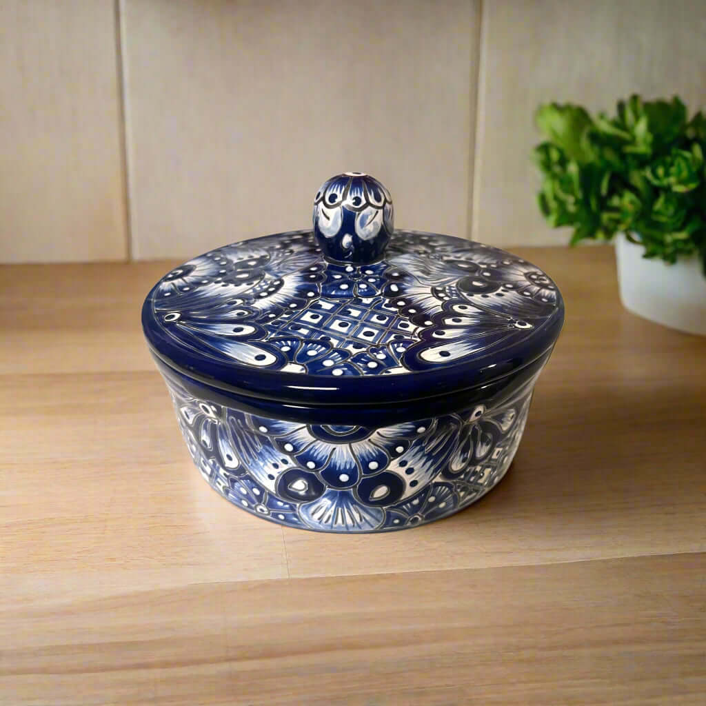 Calentador de Tortillas Talavera Azul y Blanco | Utensilios de Cocina Mexicanos Hechos a Mano