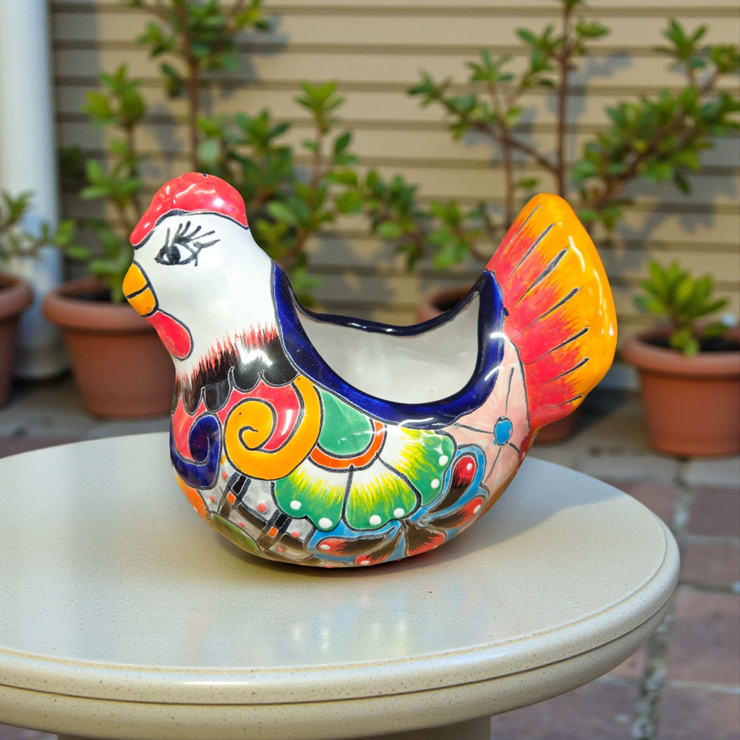 Maceta de pollo de Talavera colorida | Arte cerámico mexicano
