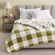 olive-green-buffalo-checks