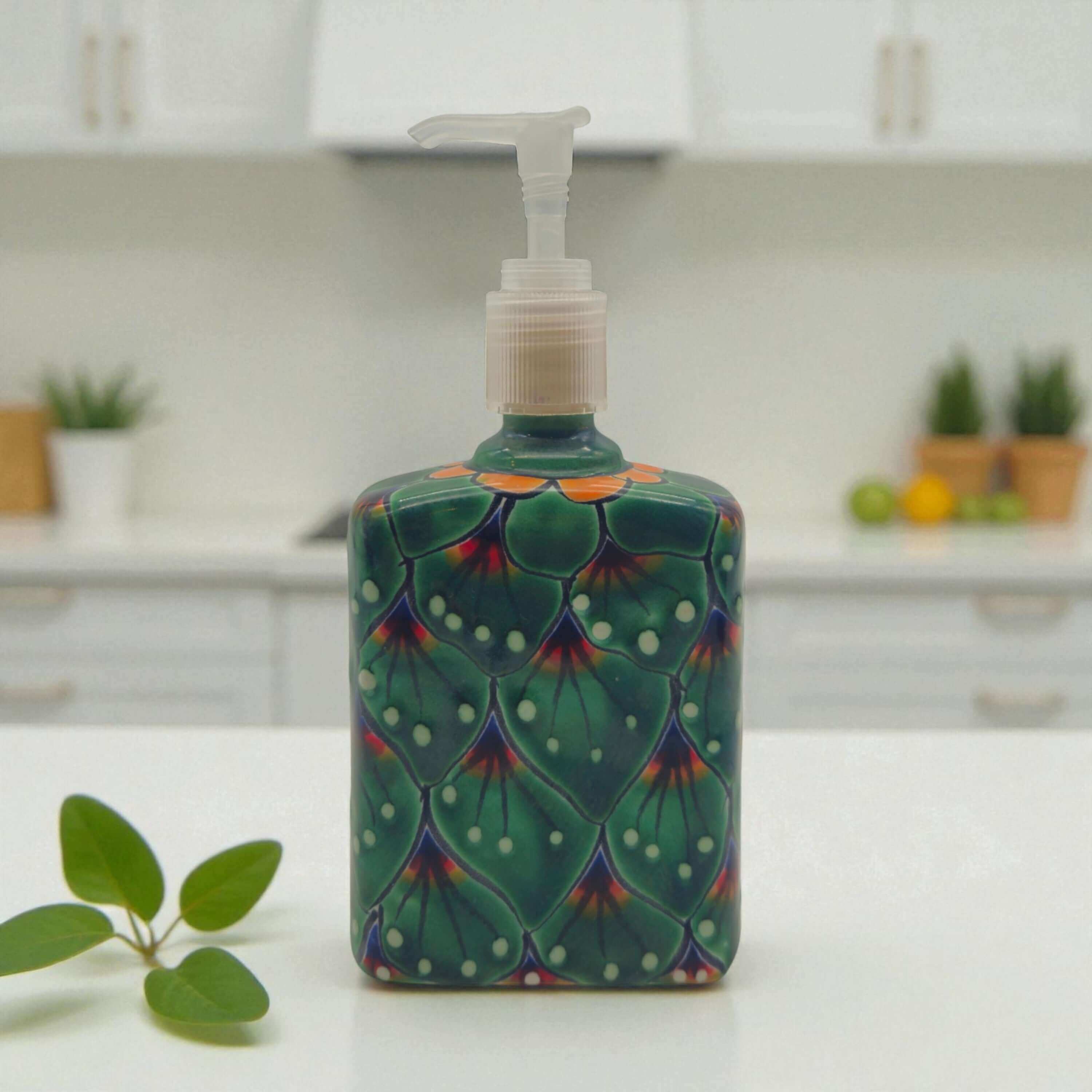 Jabonera Talavera Pluma de Pavo Real | Cerámica Pintada a Mano