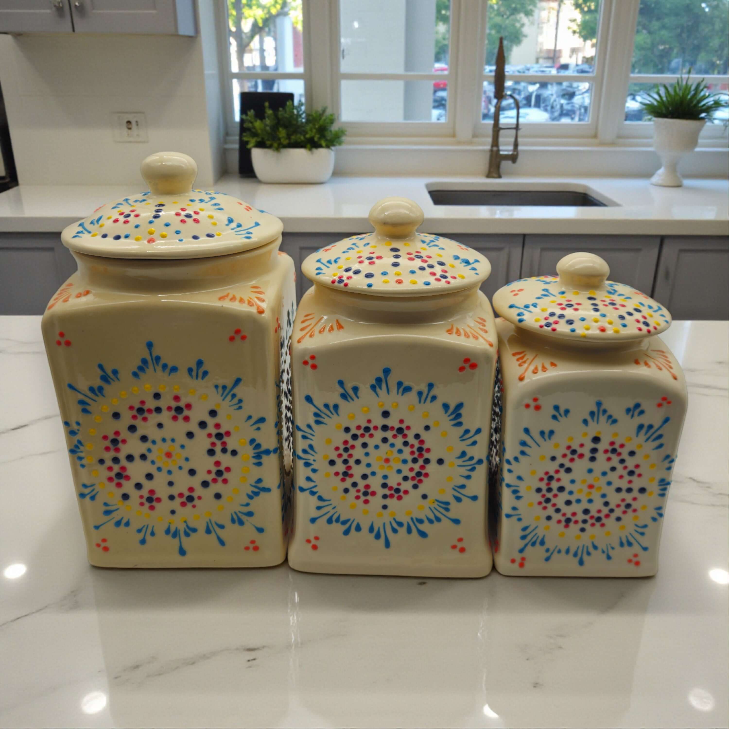 Juego de tres botes de cerámica de Talavera | Blanco multicolor