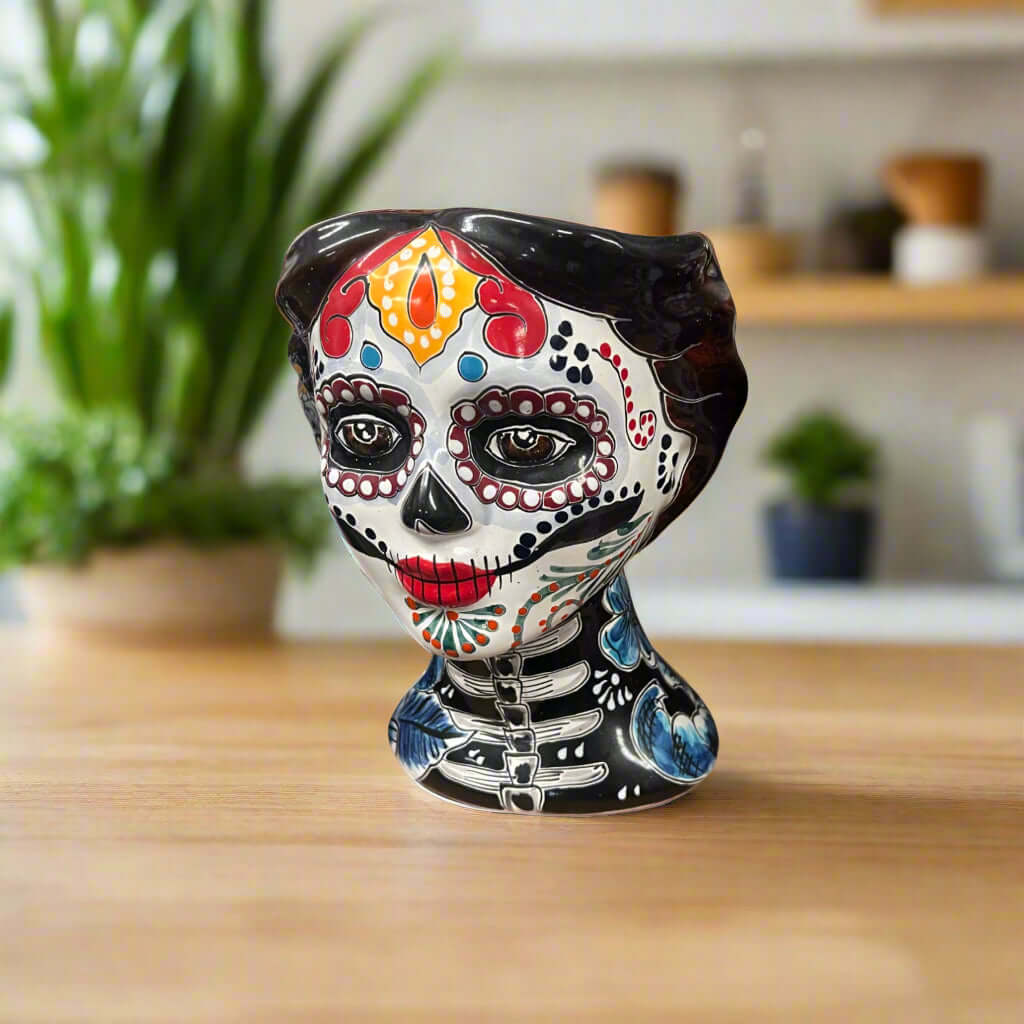 Macetero de Talavera con Cara de Calavera | Cerámica de Día de Muertos Pintada a Mano